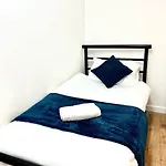 Brilliant One Bedroom Flat In London