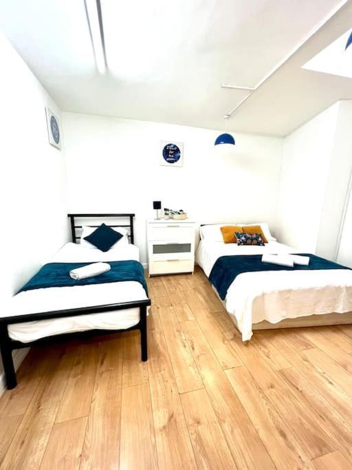 Brilliant One Bedroom Flat In *